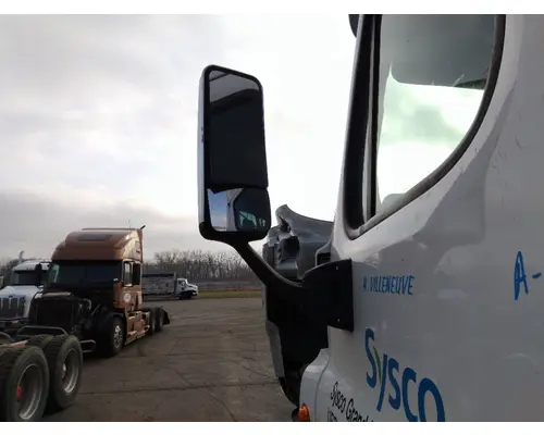 FREIGHTLINER CASCADIA 113 MIRROR ASSEMBLY CABDOOR