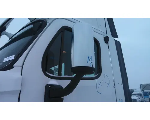 FREIGHTLINER CASCADIA 113 MIRROR ASSEMBLY CABDOOR