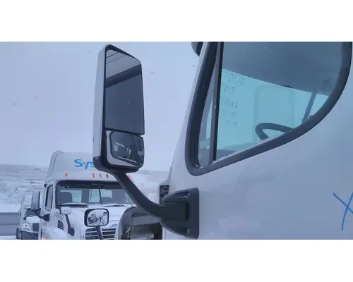 FREIGHTLINER CASCADIA 113 MIRROR ASSEMBLY CABDOOR