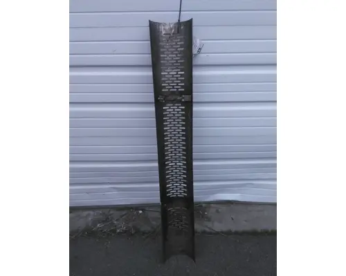FREIGHTLINER CASCADIA 113 MUFFLER SHIELD