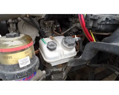 FREIGHTLINER CASCADIA 113 POWER STEERING RESERVOIR