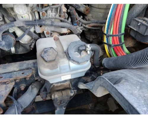 FREIGHTLINER CASCADIA 113 POWER STEERING RESERVOIR