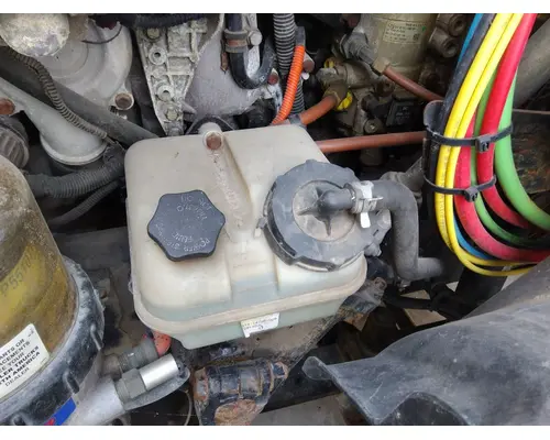 FREIGHTLINER CASCADIA 113 POWER STEERING RESERVOIR