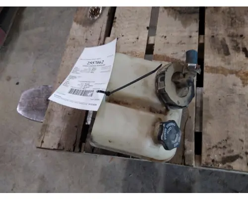FREIGHTLINER CASCADIA 113 POWER STEERING RESERVOIR
