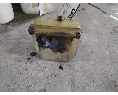 FREIGHTLINER CASCADIA 113 POWER STEERING RESERVOIR