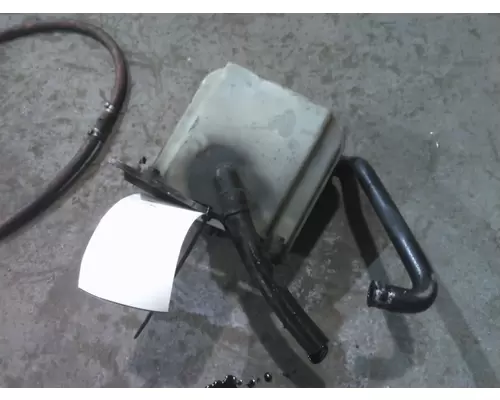 FREIGHTLINER CASCADIA 113 POWER STEERING RESERVOIR
