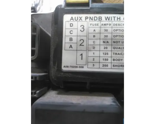 FREIGHTLINER CASCADIA 113 POWERNET DISTRIBUTION BOX (PNDB)