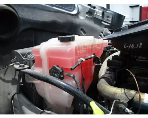 FREIGHTLINER CASCADIA 113 RADIATOR OVERFLOW TANK