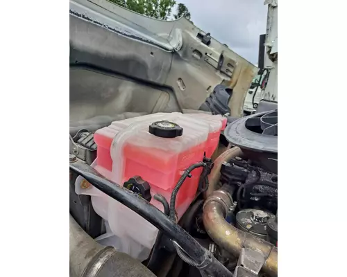 FREIGHTLINER CASCADIA 113 RADIATOR OVERFLOW TANK