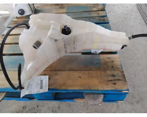 FREIGHTLINER CASCADIA 113 RADIATOR OVERFLOW TANK