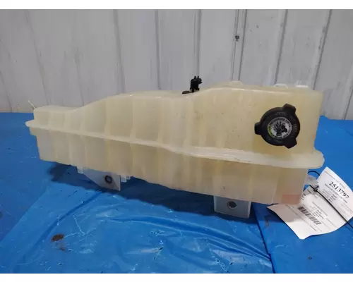 FREIGHTLINER CASCADIA 113 RADIATOR OVERFLOW TANK
