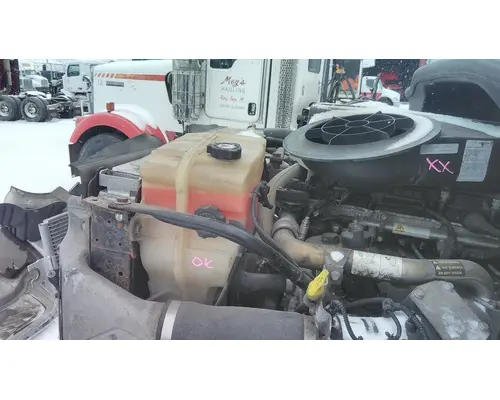 FREIGHTLINER CASCADIA 113 RADIATOR OVERFLOW TANK