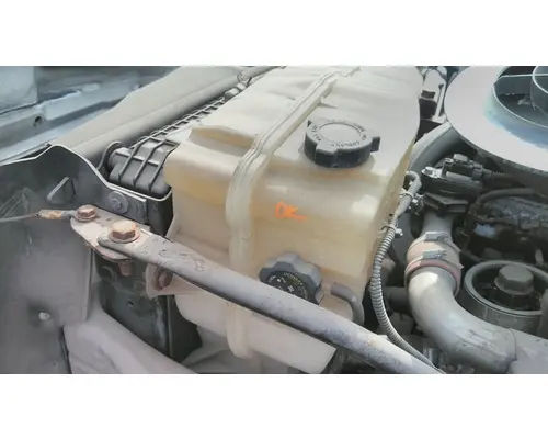 FREIGHTLINER CASCADIA 113 RADIATOR OVERFLOW TANK