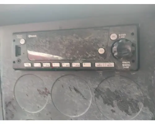 FREIGHTLINER CASCADIA 113 RADIO AMFMBLUETOOTH