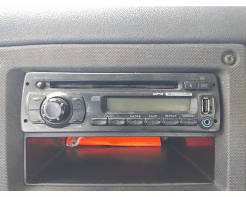 FREIGHTLINER CASCADIA 113 RADIO AMFMCD