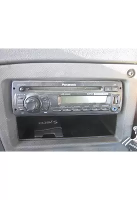 FREIGHTLINER CASCADIA 113 RADIO AM/FM/CD