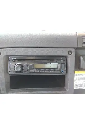 FREIGHTLINER CASCADIA 113 RADIO AM/FM/CD