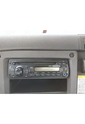 FREIGHTLINER CASCADIA 113 RADIO AM/FM/CD