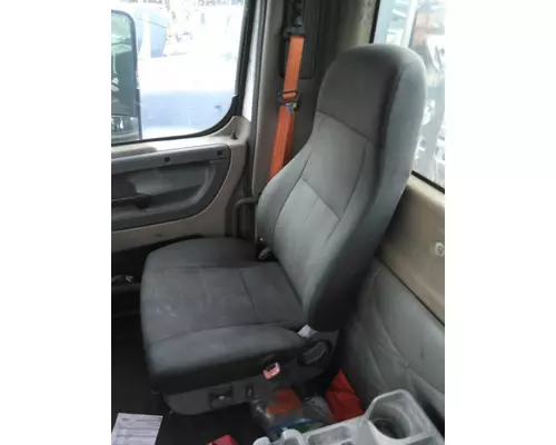 FREIGHTLINER CASCADIA 113 SEAT, FRONT