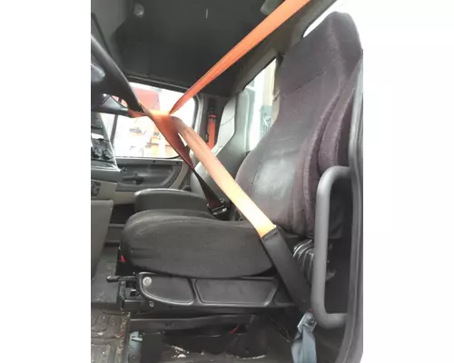 FREIGHTLINER CASCADIA 113 SEAT, FRONT