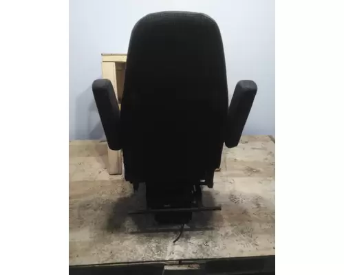 FREIGHTLINER CASCADIA 113 SEAT, FRONT