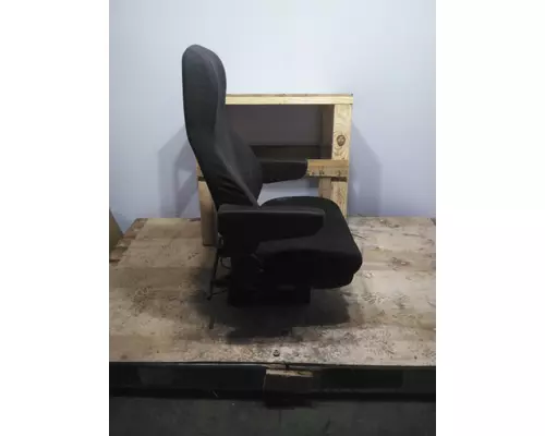 FREIGHTLINER CASCADIA 113 SEAT, FRONT