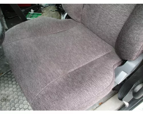 FREIGHTLINER CASCADIA 113 SEAT, FRONT