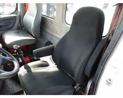 FREIGHTLINER CASCADIA 113 SEAT, FRONT