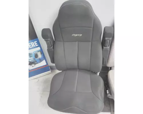 FREIGHTLINER CASCADIA 113 SEAT, FRONT