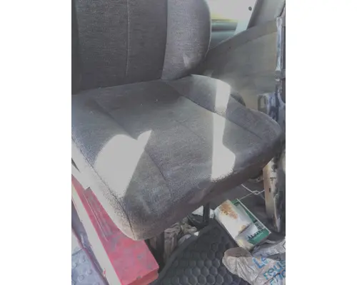 FREIGHTLINER CASCADIA 113 SEAT, FRONT
