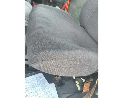 FREIGHTLINER CASCADIA 113 SEAT, FRONT