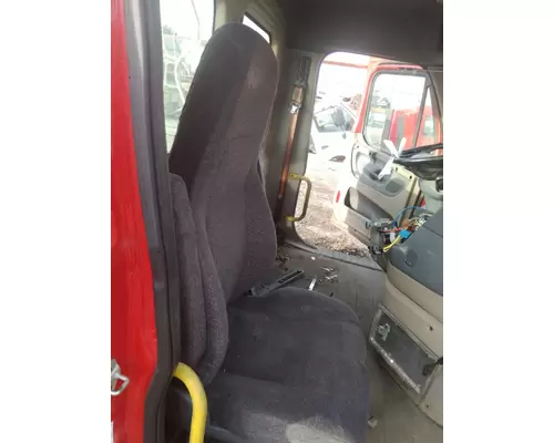 FREIGHTLINER CASCADIA 113 SEAT, FRONT