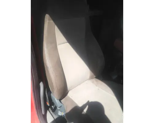 FREIGHTLINER CASCADIA 113 SEAT, FRONT