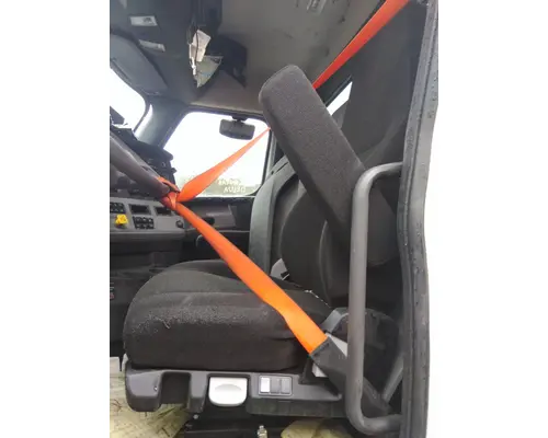 FREIGHTLINER CASCADIA 113 SEAT, FRONT