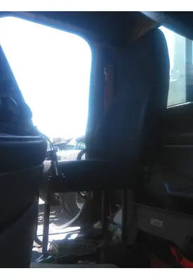 FREIGHTLINER CASCADIA 113 SEAT, FRONT