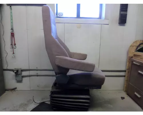 FREIGHTLINER CASCADIA 113 SEAT, FRONT