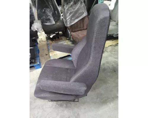 FREIGHTLINER CASCADIA 113 SEAT, FRONT