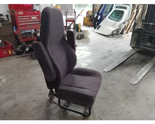 FREIGHTLINER CASCADIA 113 SEAT, FRONT