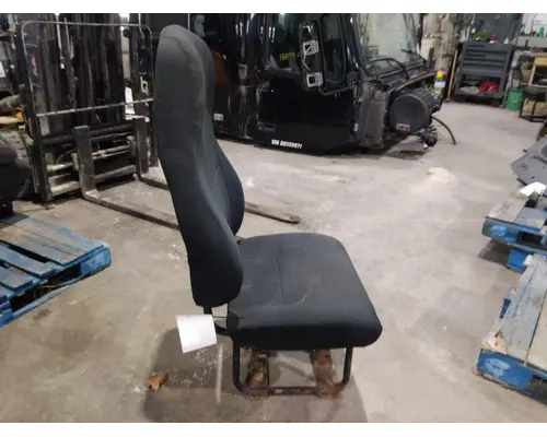 FREIGHTLINER CASCADIA 113 SEAT, FRONT