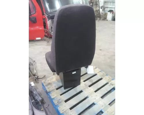 FREIGHTLINER CASCADIA 113 SEAT, FRONT