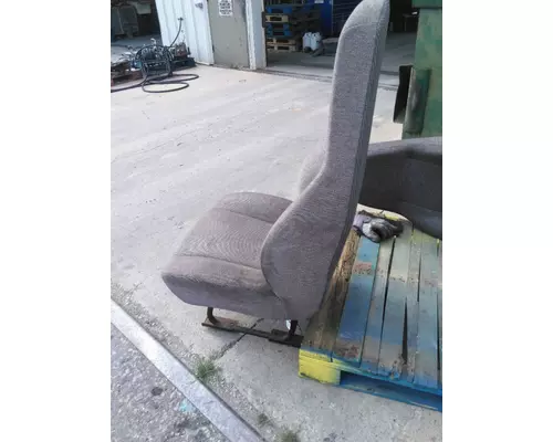 FREIGHTLINER CASCADIA 113 SEAT, FRONT