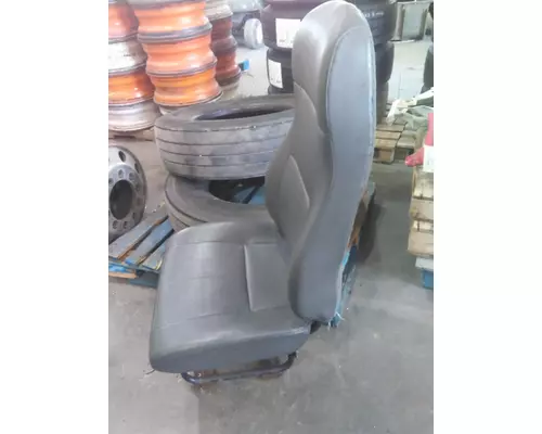FREIGHTLINER CASCADIA 113 SEAT, FRONT