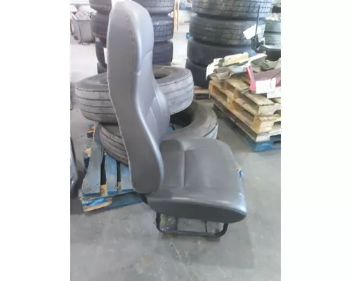 FREIGHTLINER CASCADIA 113 SEAT, FRONT