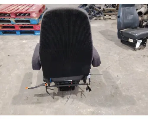FREIGHTLINER CASCADIA 113 SEAT, FRONT