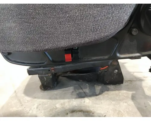 FREIGHTLINER CASCADIA 113 SEAT, FRONT