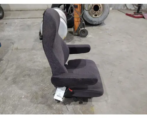 FREIGHTLINER CASCADIA 113 SEAT, FRONT