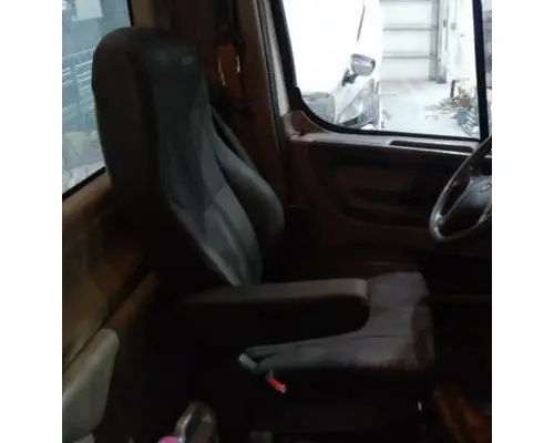 FREIGHTLINER CASCADIA 113 SEAT, FRONT