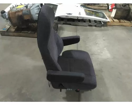 FREIGHTLINER CASCADIA 113 SEAT, FRONT