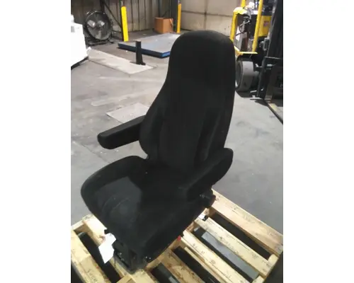 FREIGHTLINER CASCADIA 113 SEAT, FRONT