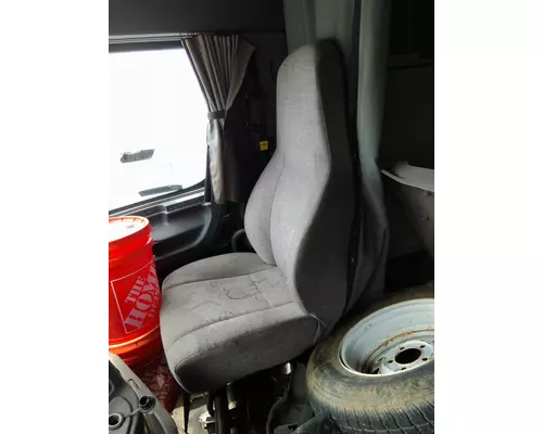 FREIGHTLINER CASCADIA 113 SEAT, FRONT